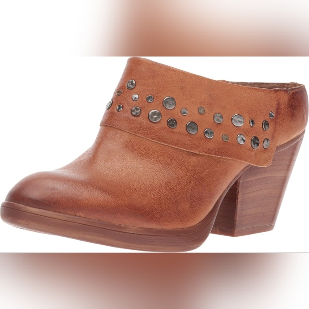 Sofft Gila Studd Mules